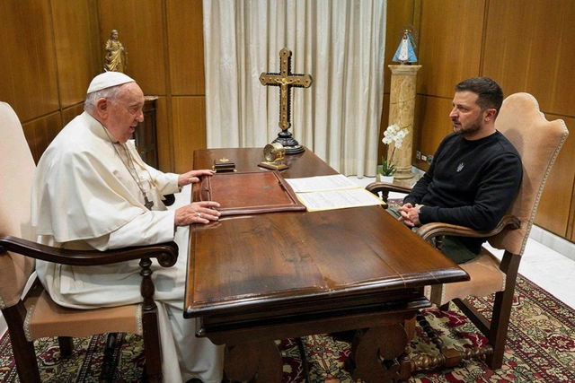 Папа Римский заявил, что Украина должна согласиться на переговоры